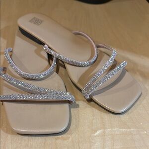 Elegant Beige Strappy Women's Sandals Blingy Slides 💍 size 9 42 EUC